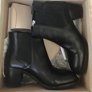 Clark’s Mascarpone Chelsea boot